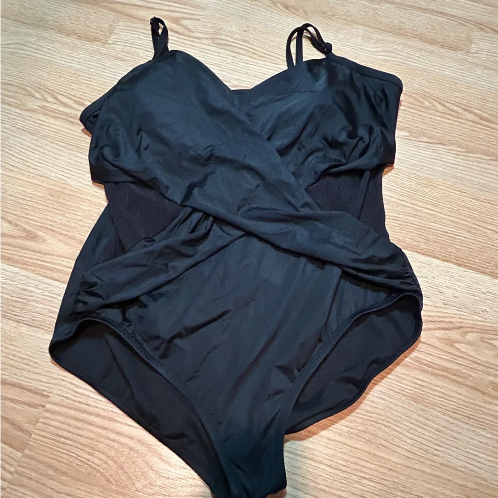 Embrace your curves by miracle‎ brands one piece swimsuit 3X